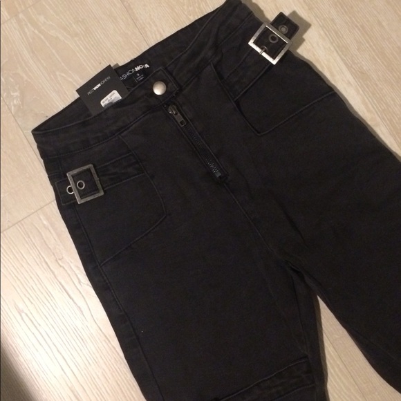 Fashion Nova Denim - Fashion Nova High-Waisted Jeans